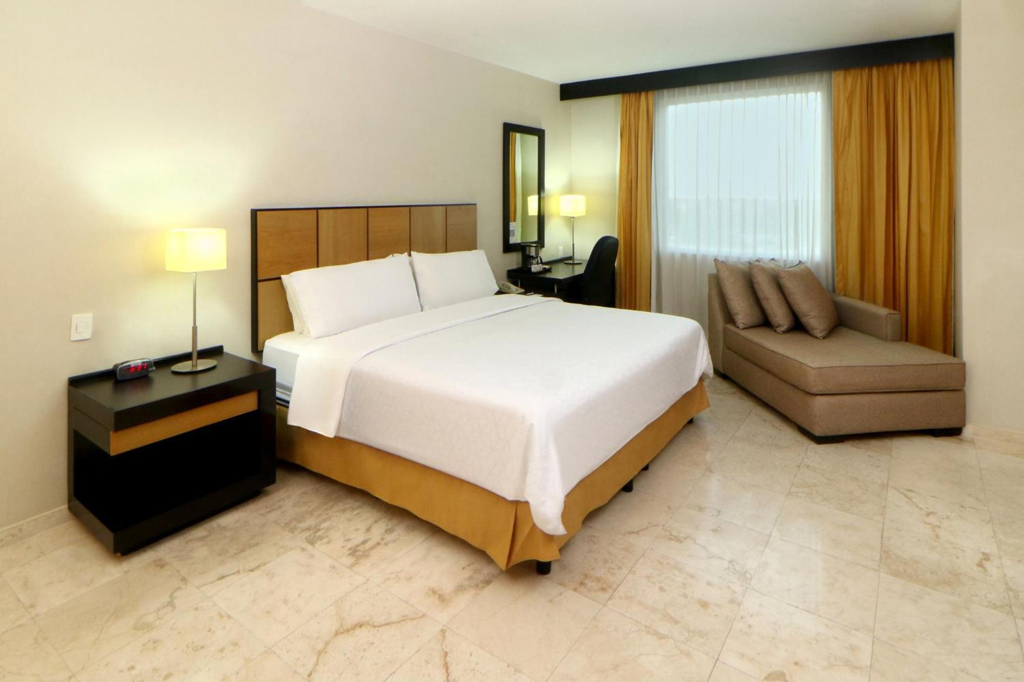 Hotel Express Ciudad Del Carmen, An Ihg 4*